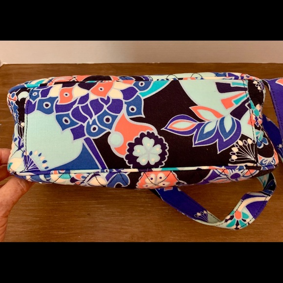 Vera Bradley Quilted Blue Floral Handbag - Picture 6 of 10